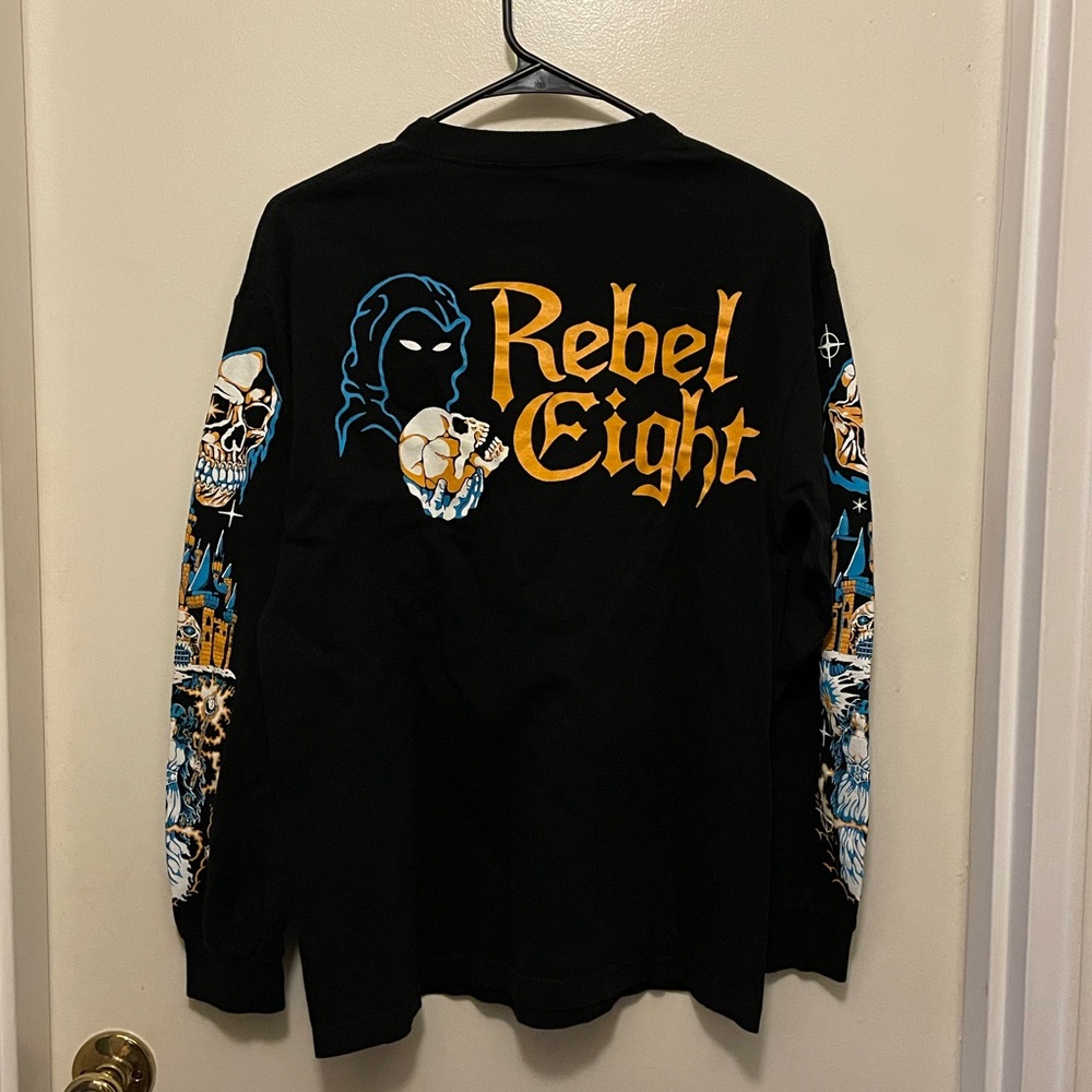 Rebel 8 enchantress castle long sleeve